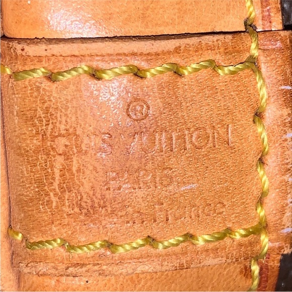 Louis Vuitton Alma Handbag - Picture 15 of 15